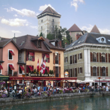 vieux-restaurants-d-annecy-france-23012287